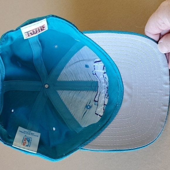 NBA Charlotte Hornets ball cap adjustable EUC - Picture 6 of 7